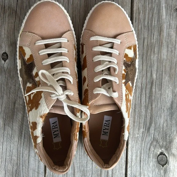 Western sneakers made from cowhide and leather well made high quality lace ups - Picture 6 of 10